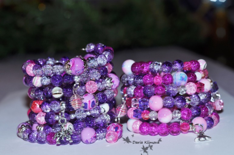 Браслет наклепался)))