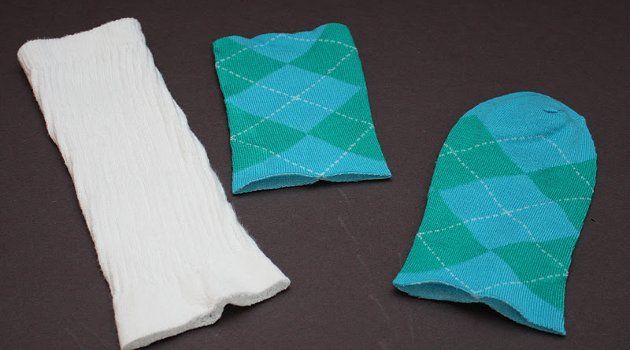 Снеговики из носков