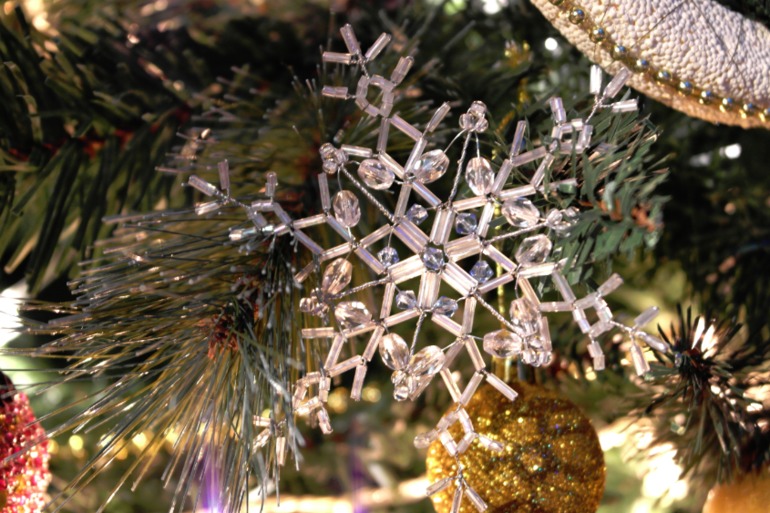 Игрушки на елку