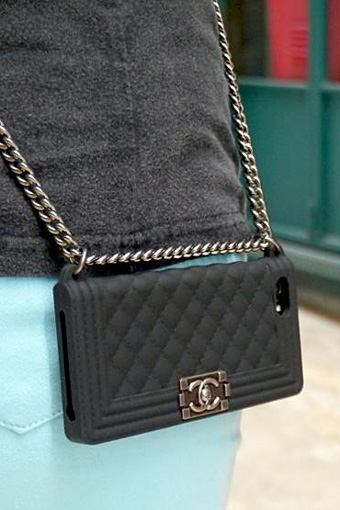 Чехлы Chanel Boy для iPhone 4,4S,5,5S (разные цвета) - Москва - 650 руб.