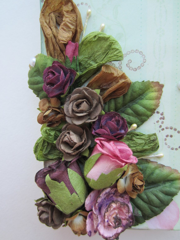 Шодоладница с розами