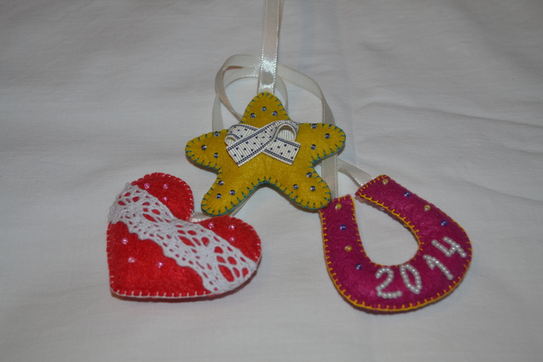 Наши елочные игрушки из фетра