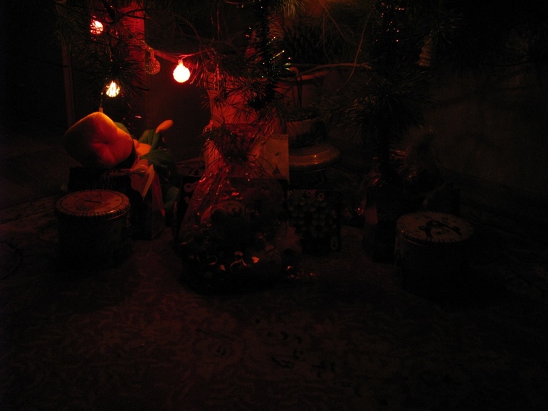 Спасибо Феям! Детки получили конфетки утром 1 января)))