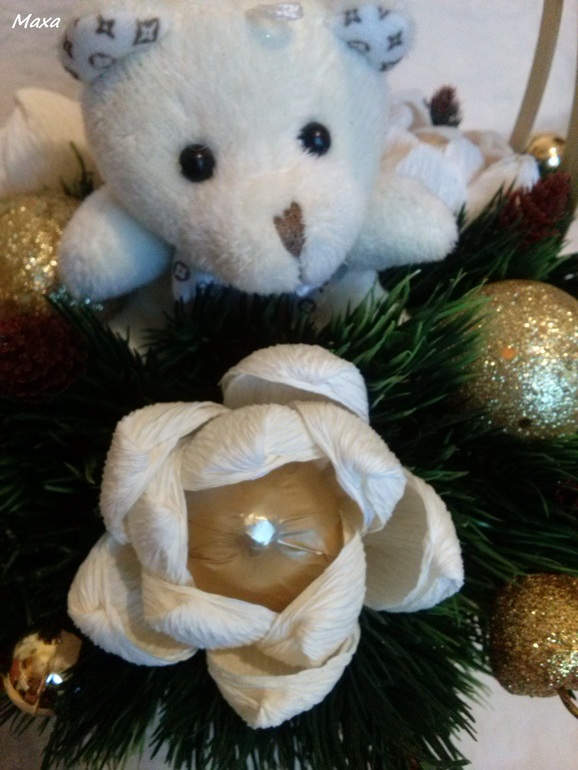 Вторая топотушка и корзиночка для дочи друга семьи!