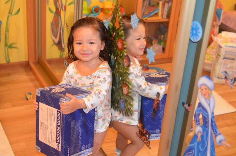 Наша Фея-Снегурочка с фотками)