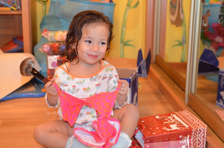 Наша Фея-Снегурочка с фотками)