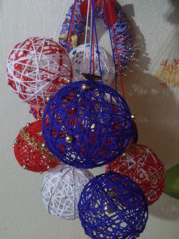 новогодние шарики
