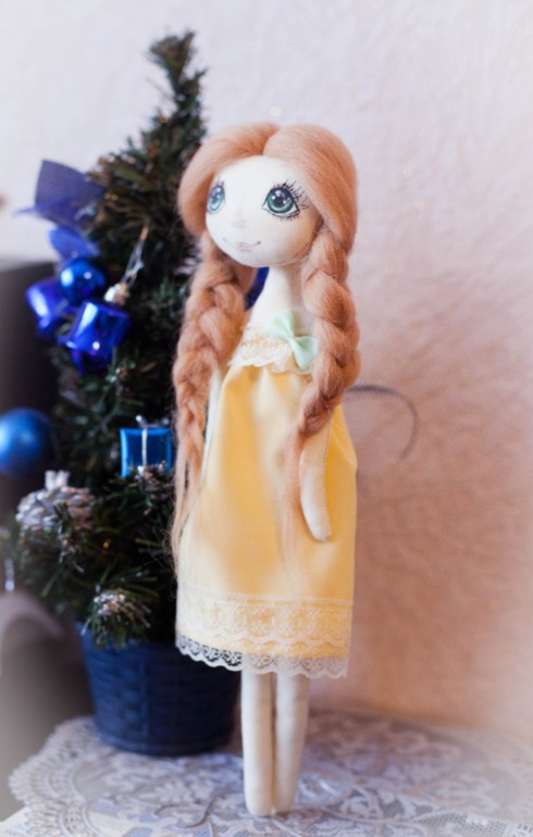 Девочка, куколка