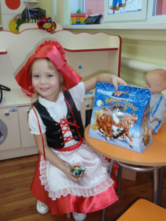 ***Наша Красная шапочка***