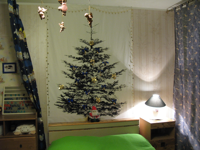 А у нас пока такая ёлочка)