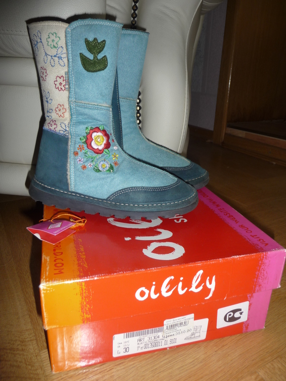 Сапоги д/д Oilily (на шерсти) р.30.  1200р.