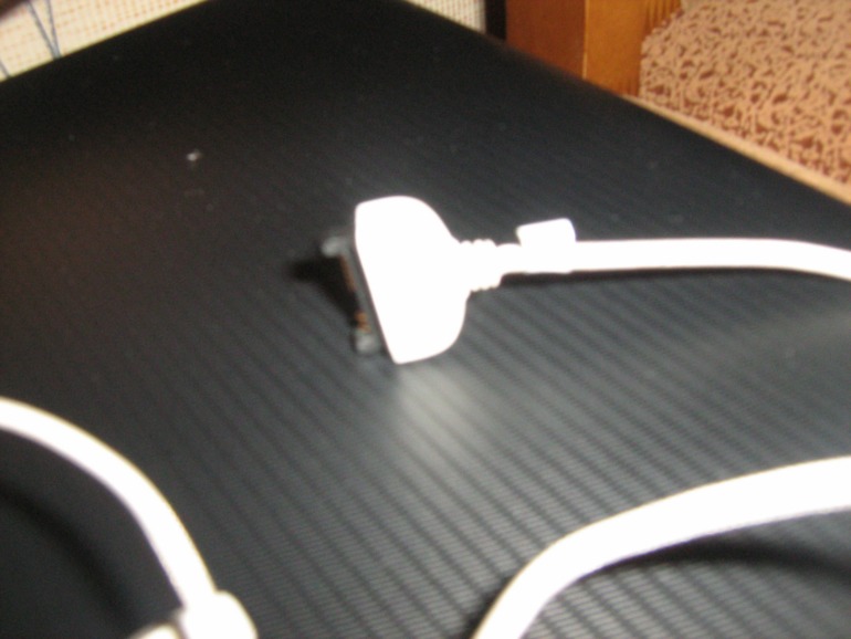 Отдам наушники для телефонов