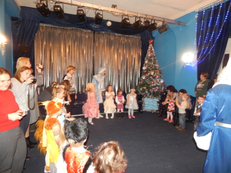 Новогодняя ёлка в театре кукол!