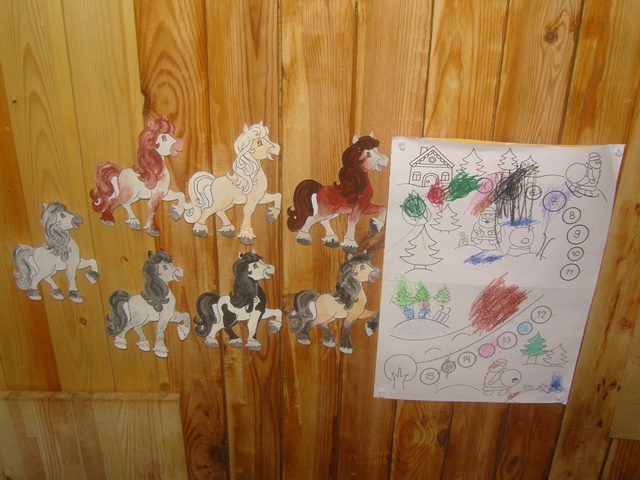 ОжиданиеНового года Лошади