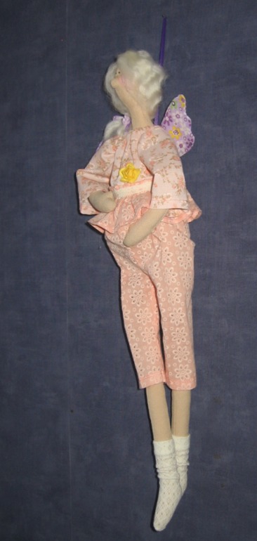 беременяшка в персиковой  пижамке