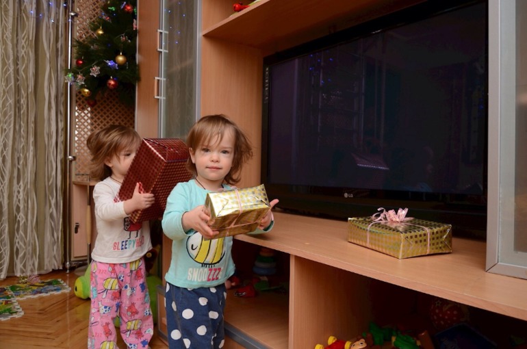 Наши первые новогодние подарки!!!