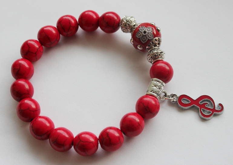 Часы "Красно-белые"