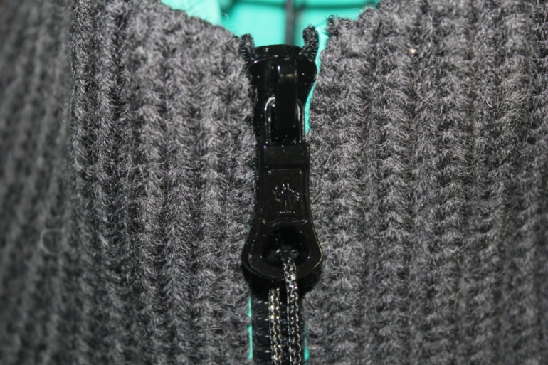 Живые фото. Moncler