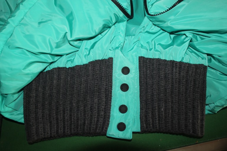 Живые фото. Moncler