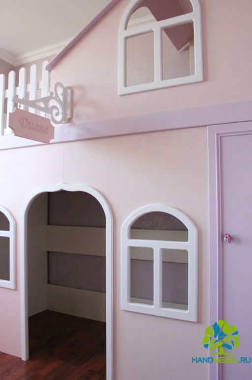 Кровать-домик