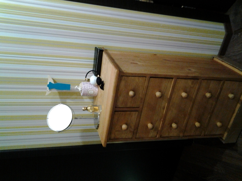 Комодик для безделушек