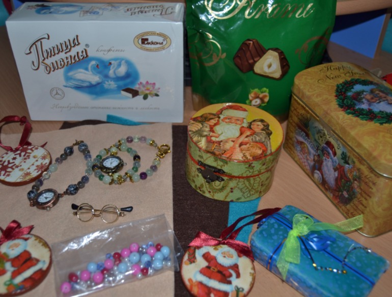 Подарочки приехали)