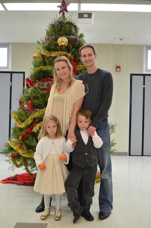 Новогодний утренник в русском детском клубе, 14 декабря 2013г