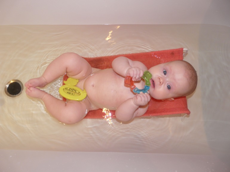 Буду кратко, рисуем,спит,пьем...