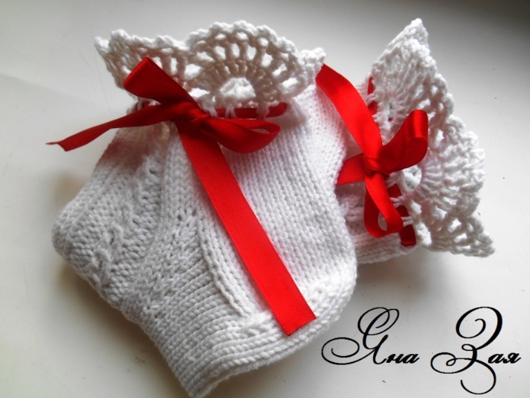 Белые носочки!