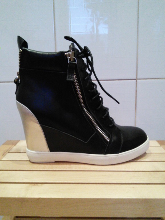 кроссовки на танкетке, кеды Giuzeppe Zanotti 4000р