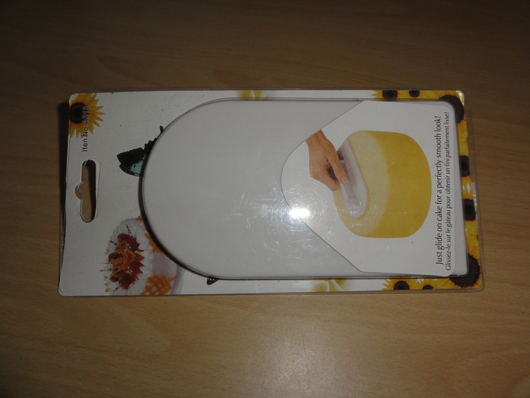 Продаю инструменты и силиконовые молды для мастики, новые и б/у. Живу в Сочи