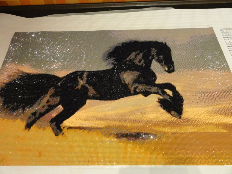Конь в алмазной технике