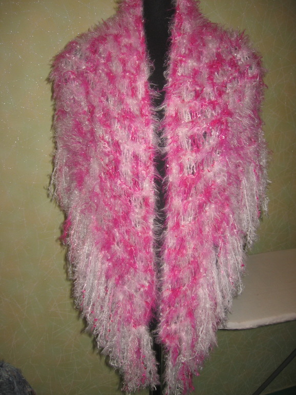 Пушистая шалька.