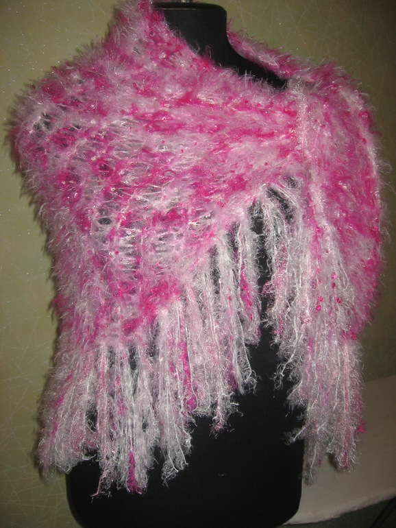 Пушистая шалька.