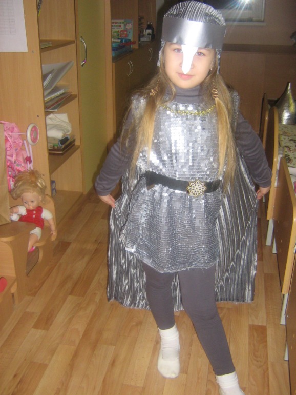 Вот какой костюм боготыря у меня вышел...