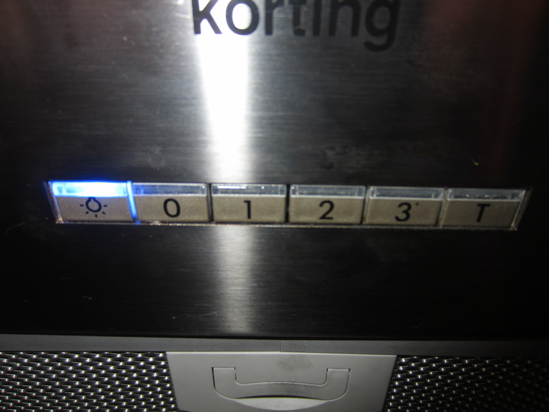 Вопрос по вытяжке korting...мигает синяя лампочка,может кто сталкивался?
