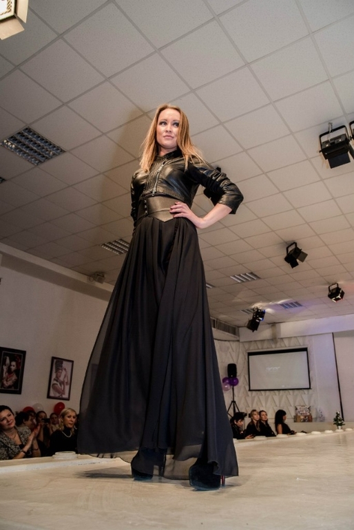 модный показ  в ДОМЕ МОДЫ Славы Зайцева