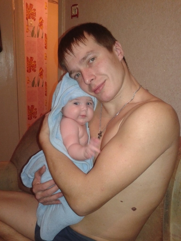 нам сегодня 4 месяца)))