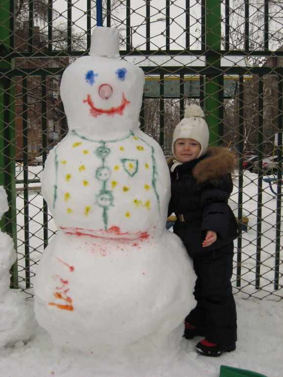 лепили снеговиков)