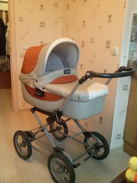 Классическая колясочка Peg Perego Young(Москва)