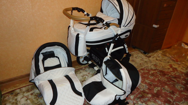 Продам детскую коляску Briciola Carreras 3 в 1
