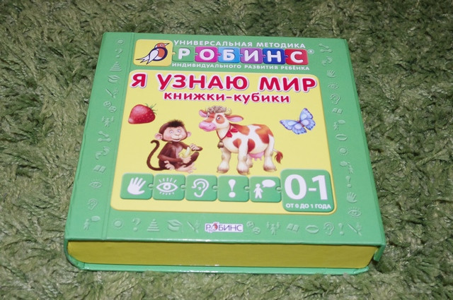 Продам книжки и кукольную мебель