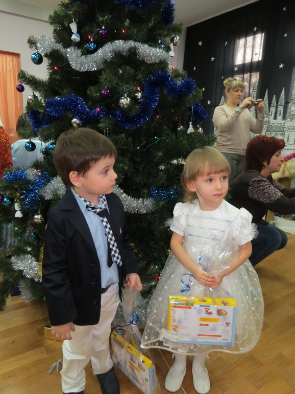 Наш первый новогодний утренник в детском саду!!!