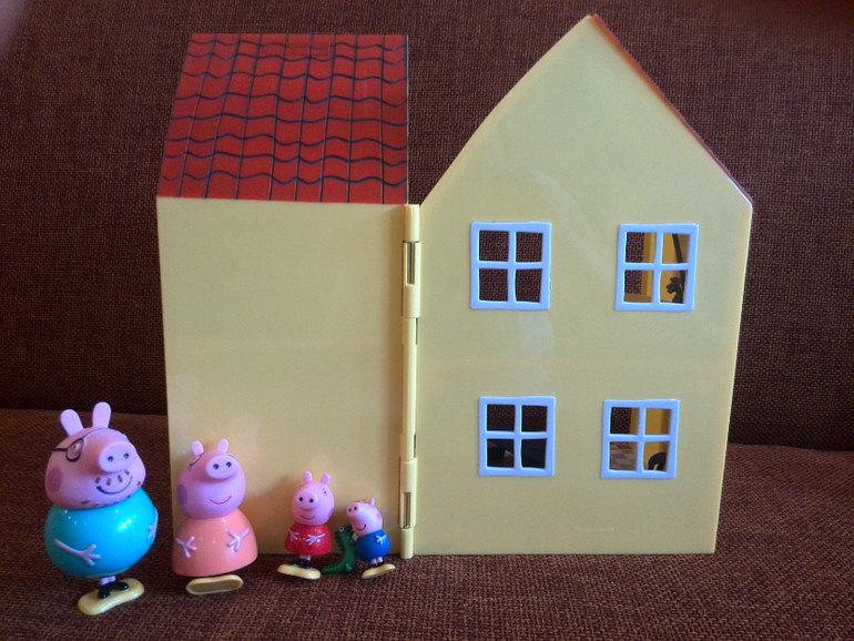 Домик свинки Пеппы Peppa house deluxe