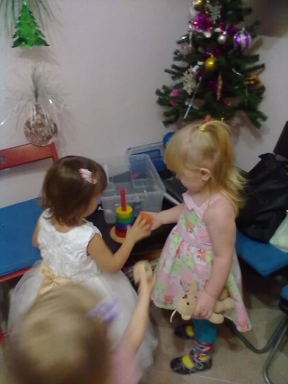 Наш новогодний утренник 23.12.13 в саду.