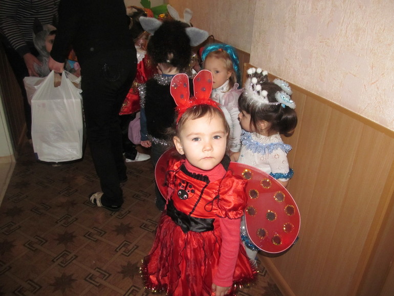 ПЕРВЫЙ УТРЕННИК В САДИКЕ)))