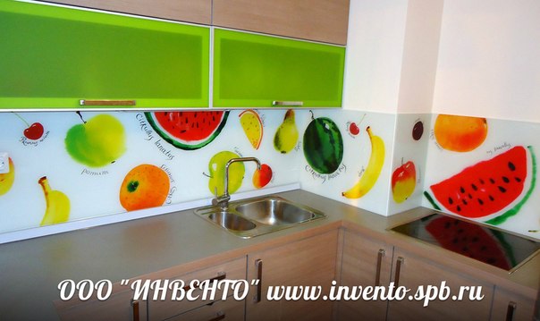Фартук из стекла для кухни