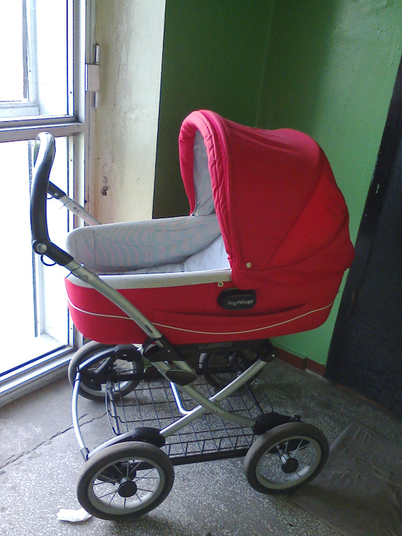 СРОЧНО! Коляска люлька Peg Perego