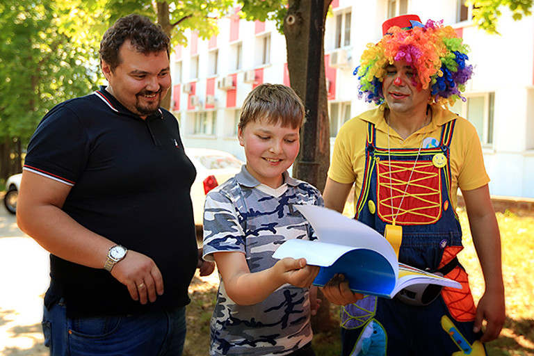 ВЫПИСКА из РД, прождали 3 часа...