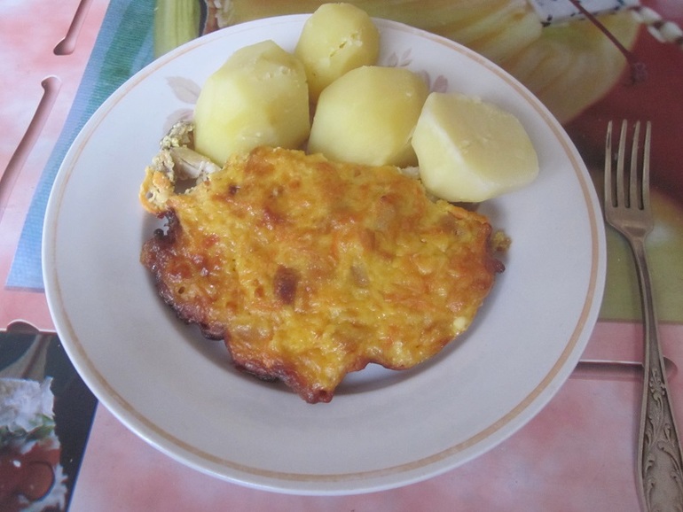 Рыбка под шубкой из овощей и сыра(духовка)